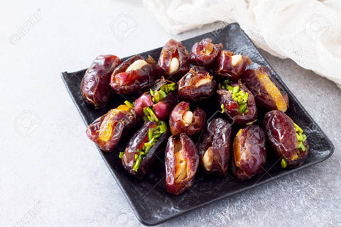  Dates with Nuts